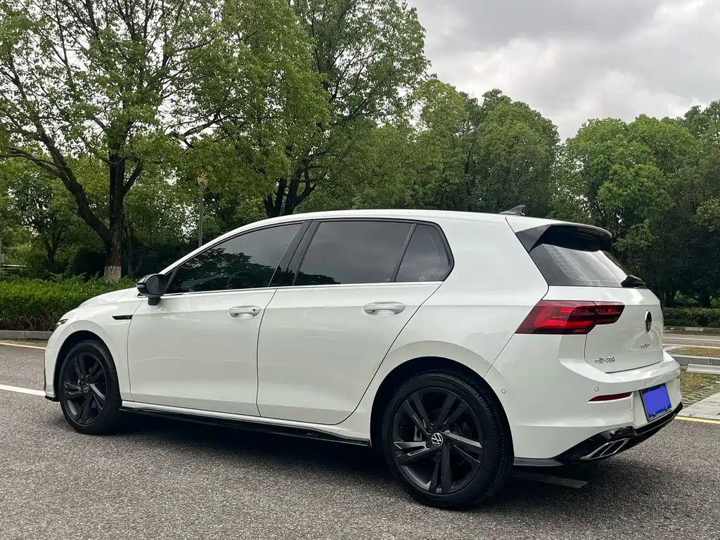 Volkswagen Golf 2022