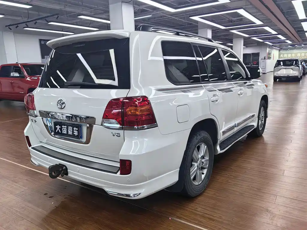 Toyota Land Cruiser 2015 — фото 5