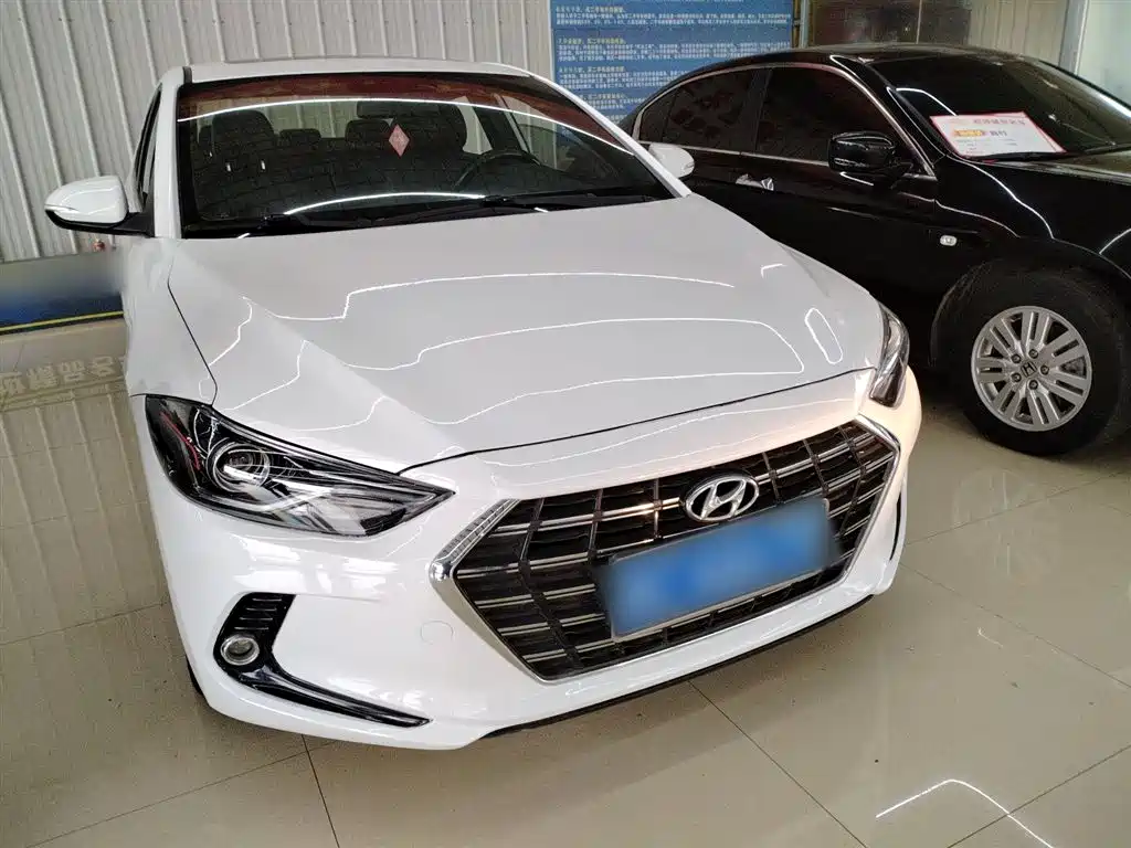 Hyundai Elantra 2019 — фото 4