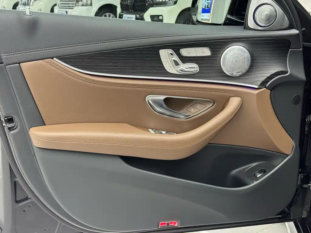 Mercedes-Benz E-Class 2020 — фото 7