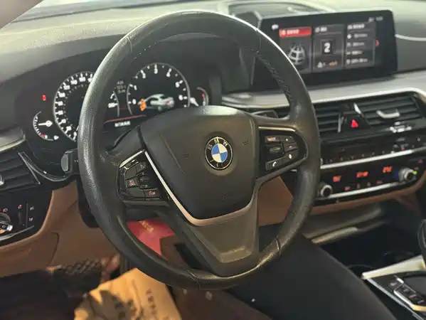BMW 5 Series 2020