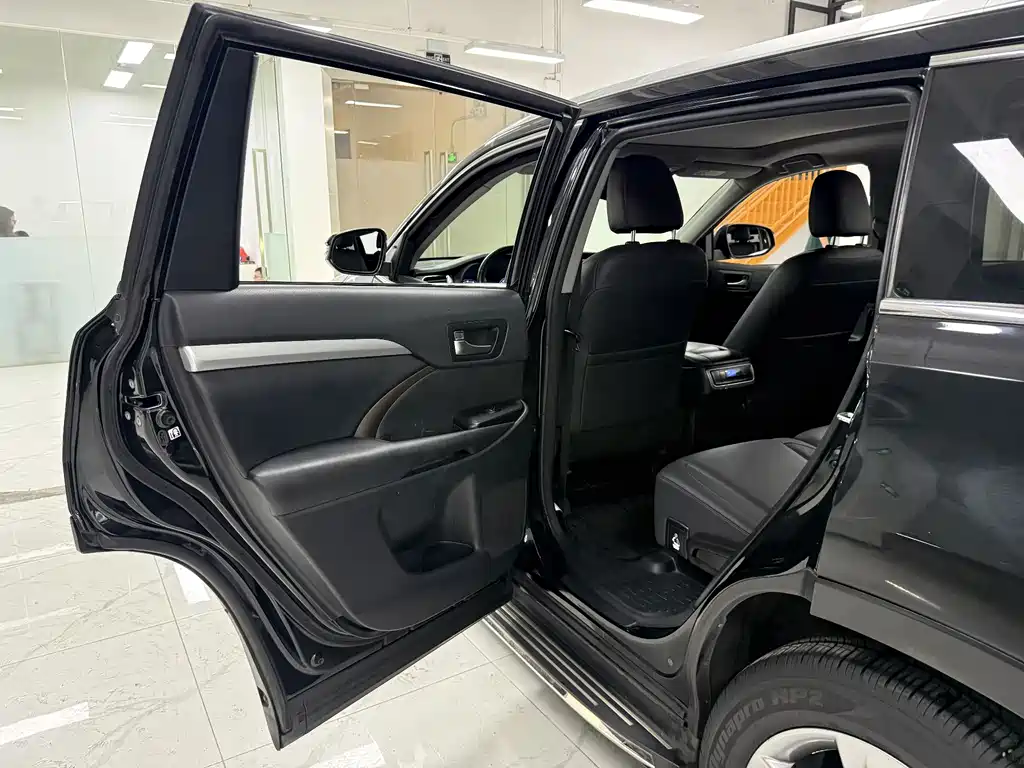 Toyota Highlander 2019 — фото 13