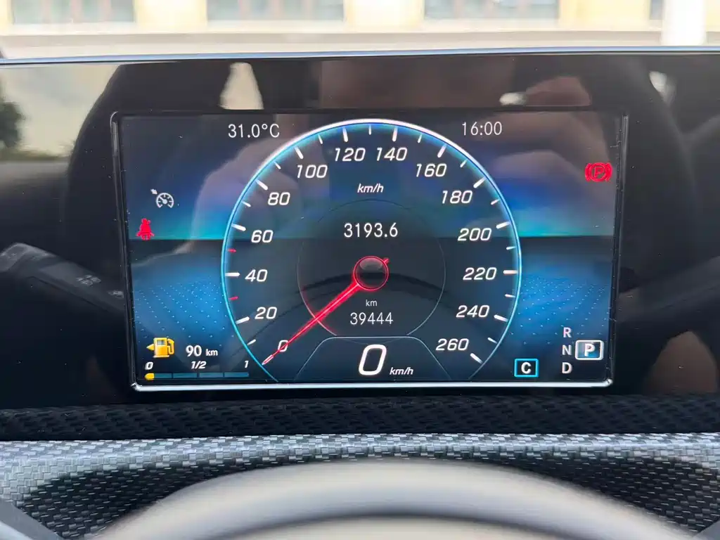 Mercedes-Benz A-Class 2019 — фото 17