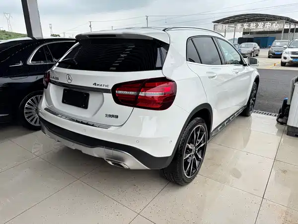 Mercedes-Benz GLA 2018