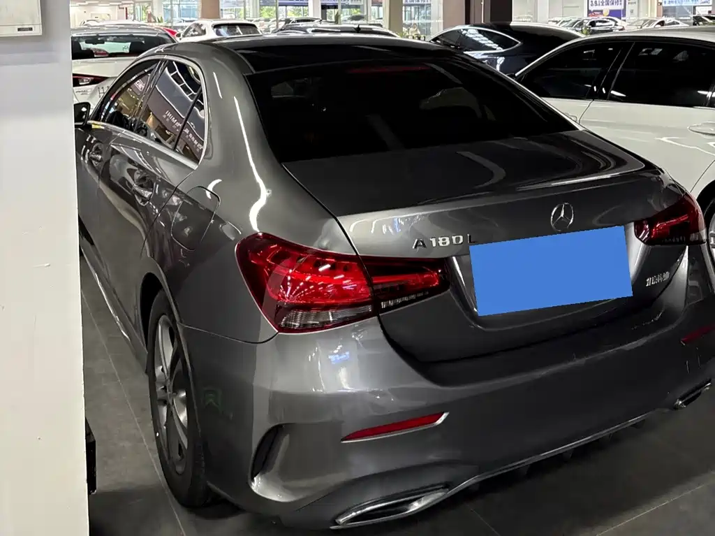 Mercedes-Benz A-Class 2020 — фото 16