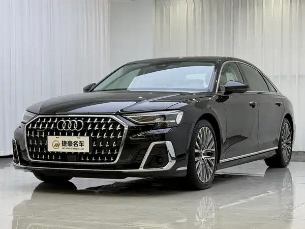 Audi A8 2025