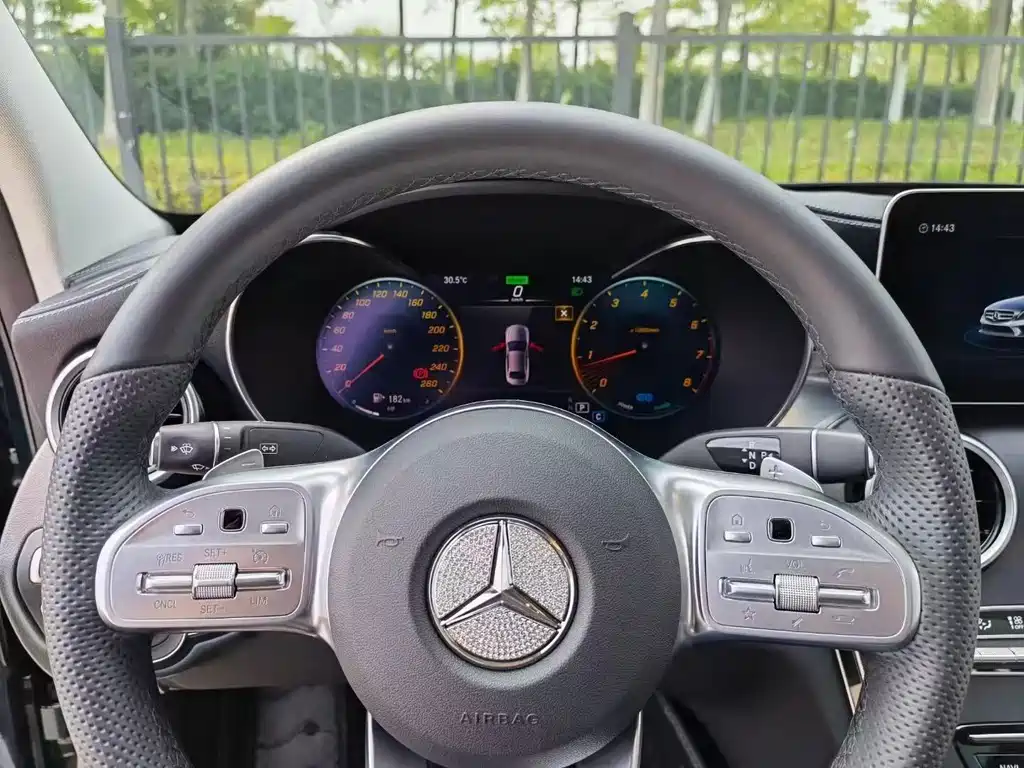 Mercedes-Benz C-Class 2021