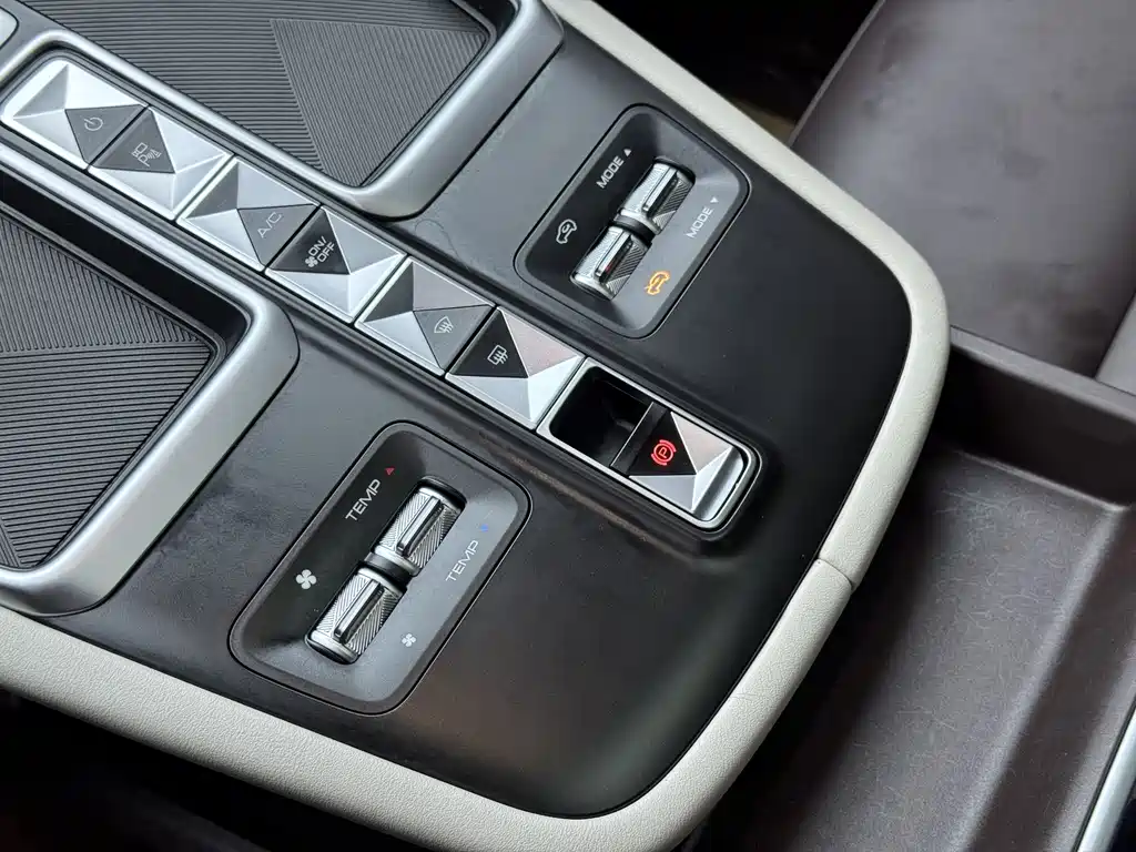 Haval Xiaolong MAX 2023 — фото 23