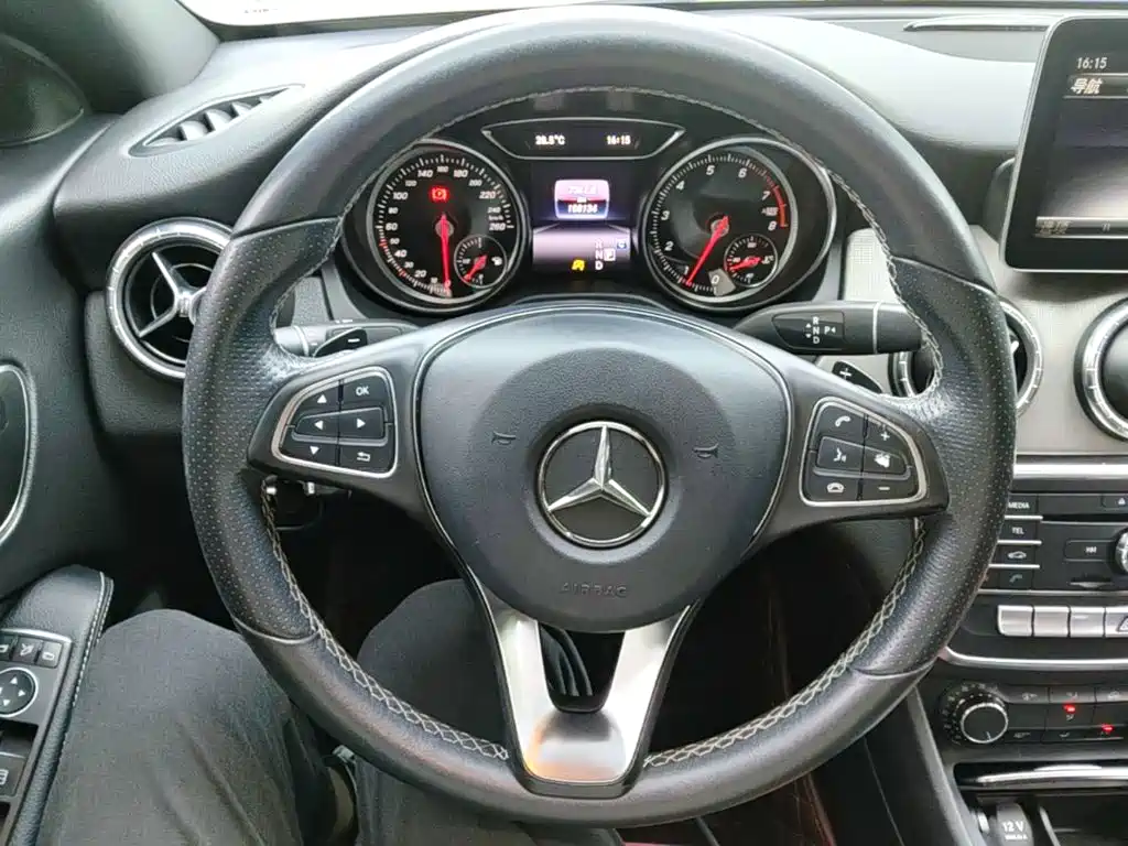 Mercedes-Benz CLA 2017 — фото 11