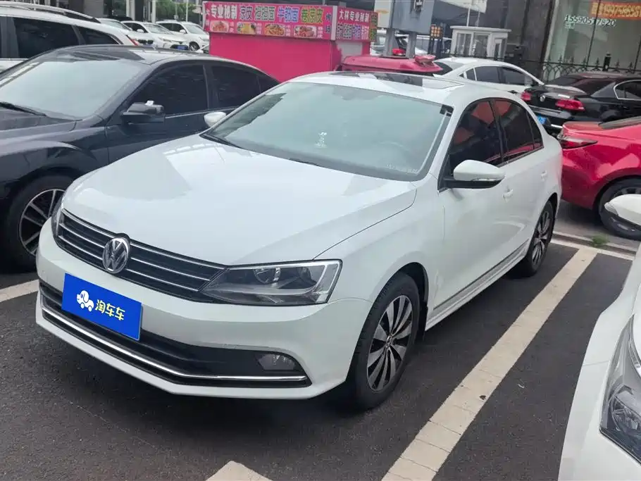 Volkswagen Sagitar 2018