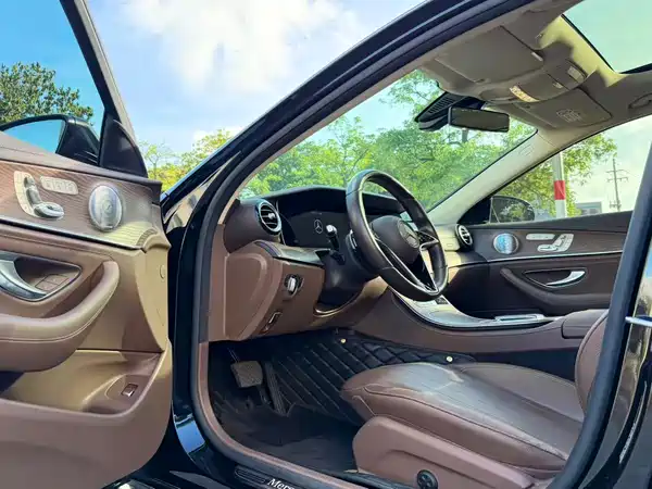 Mercedes-Benz E-Class 2021