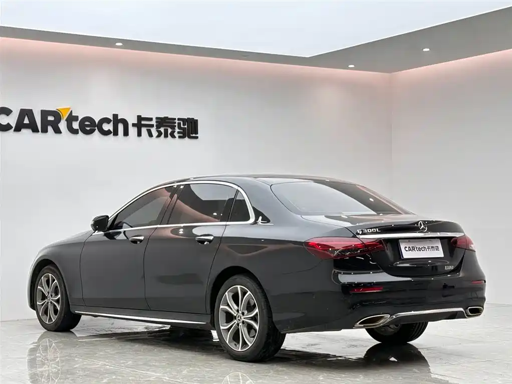 Mercedes-Benz E-Class 2023