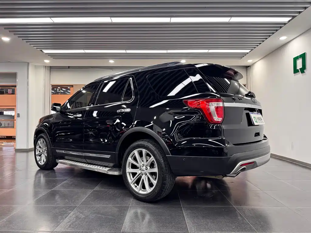 Ford Explorer 2018 — фото 4