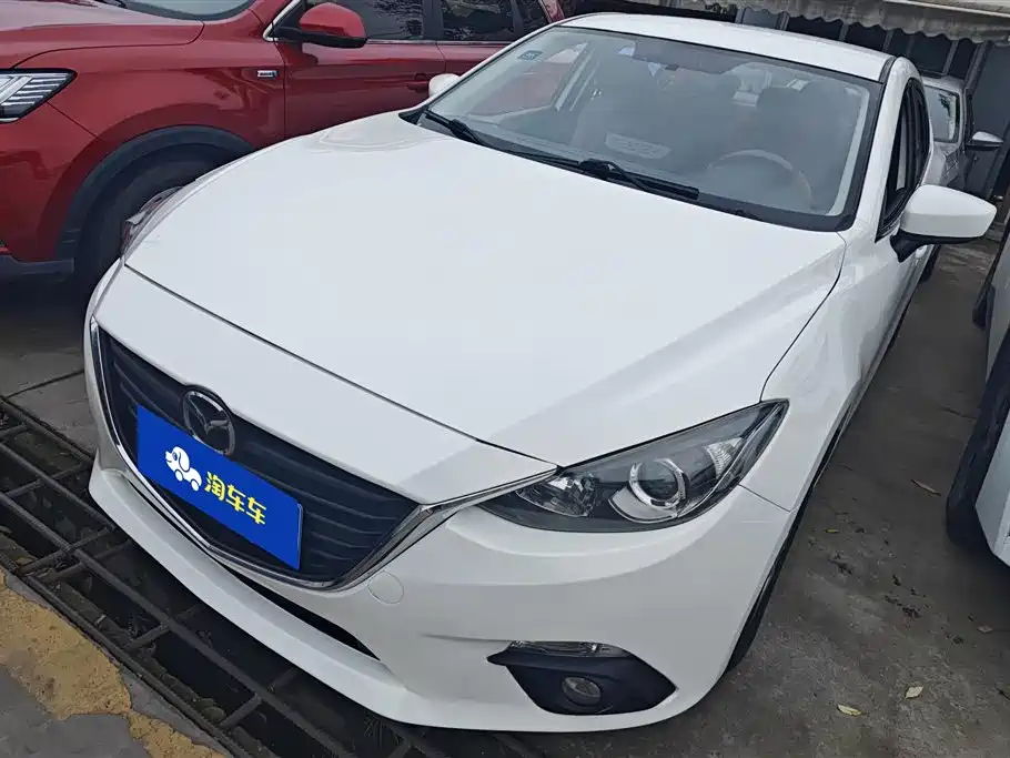 Mazda 3 Axela 2016 — фото 1