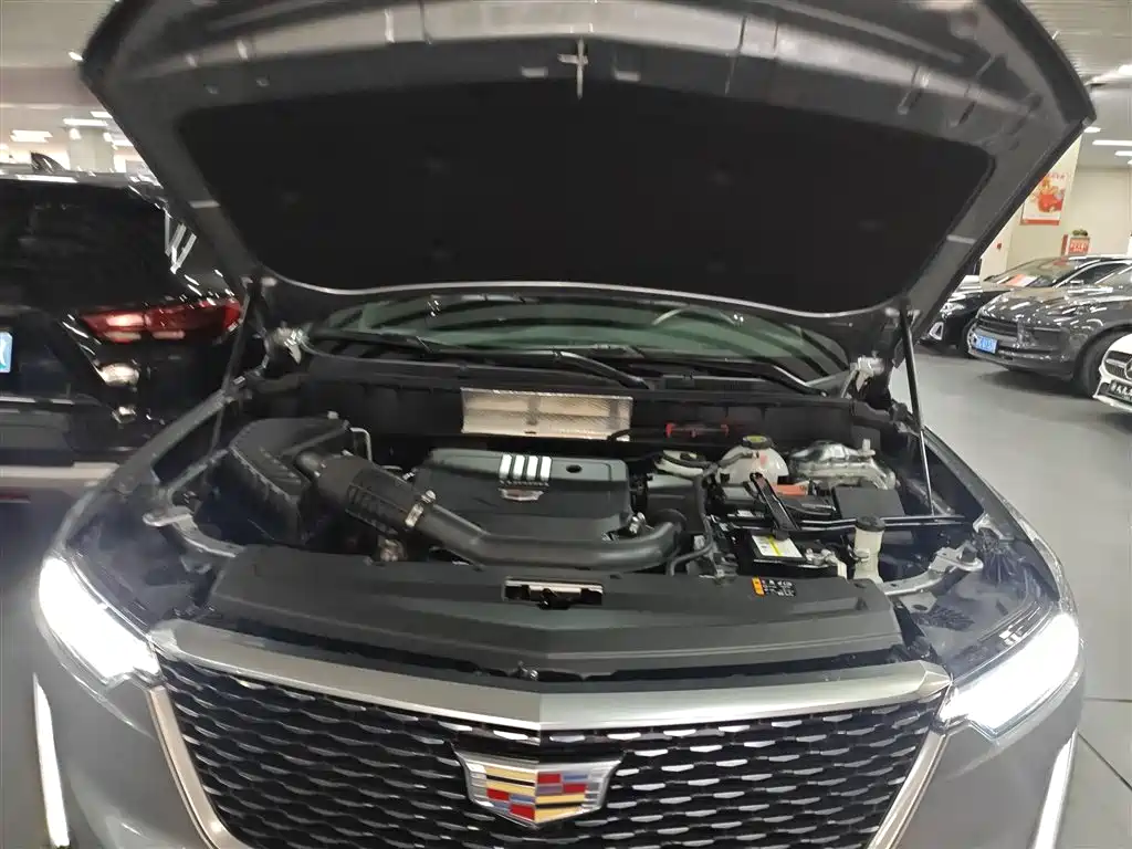 Cadillac XT6 2026 — фото 16
