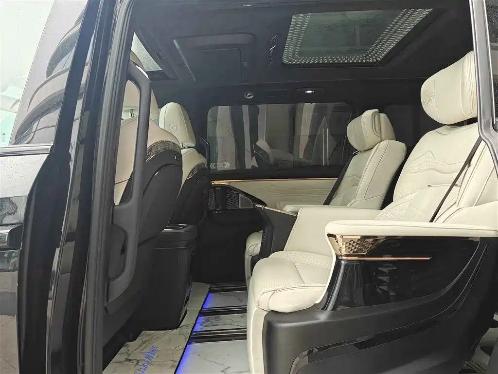 GAC Motor Trumpchi M8 2023 — фото 10