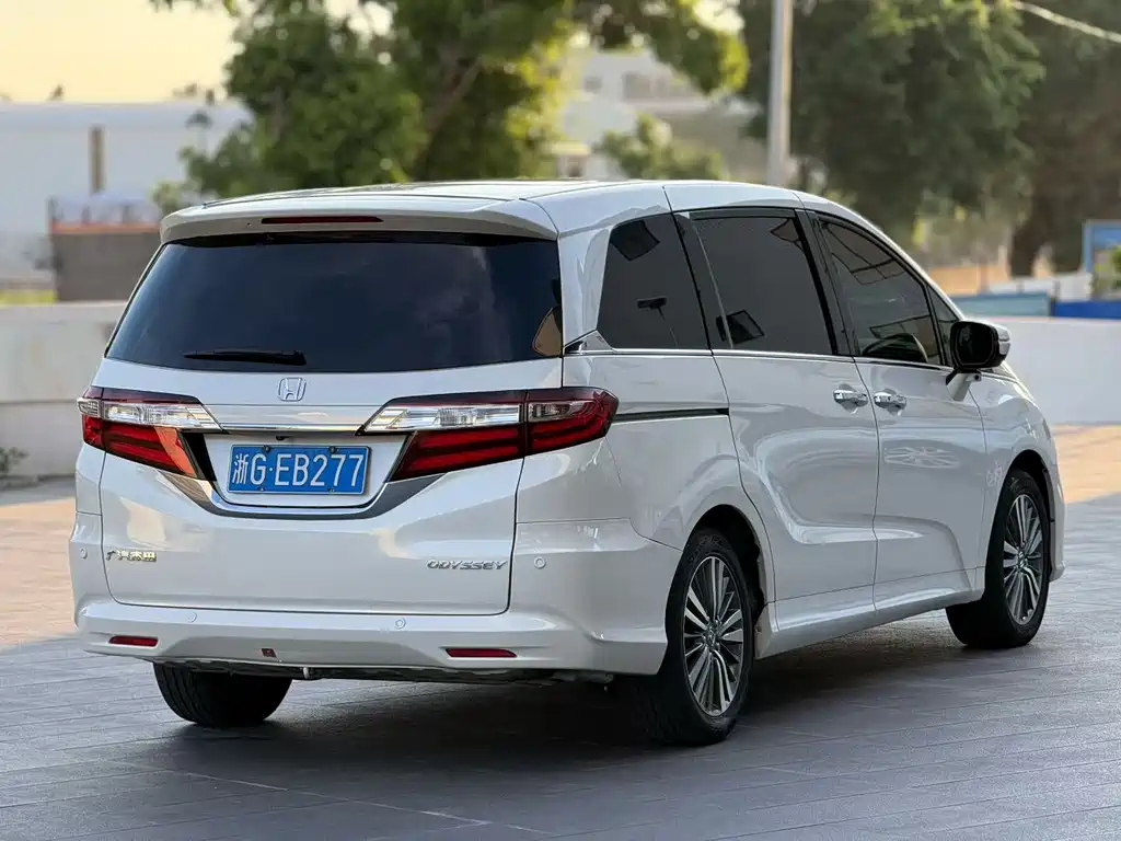 Honda Odyssey 2019 — фото 4