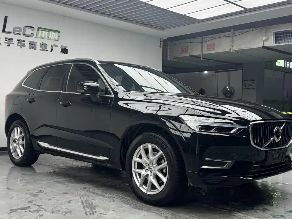 Volvo XC60 2020 — фото 3