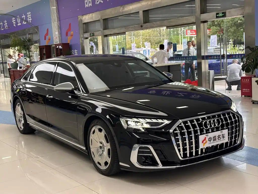 Audi A8 2024