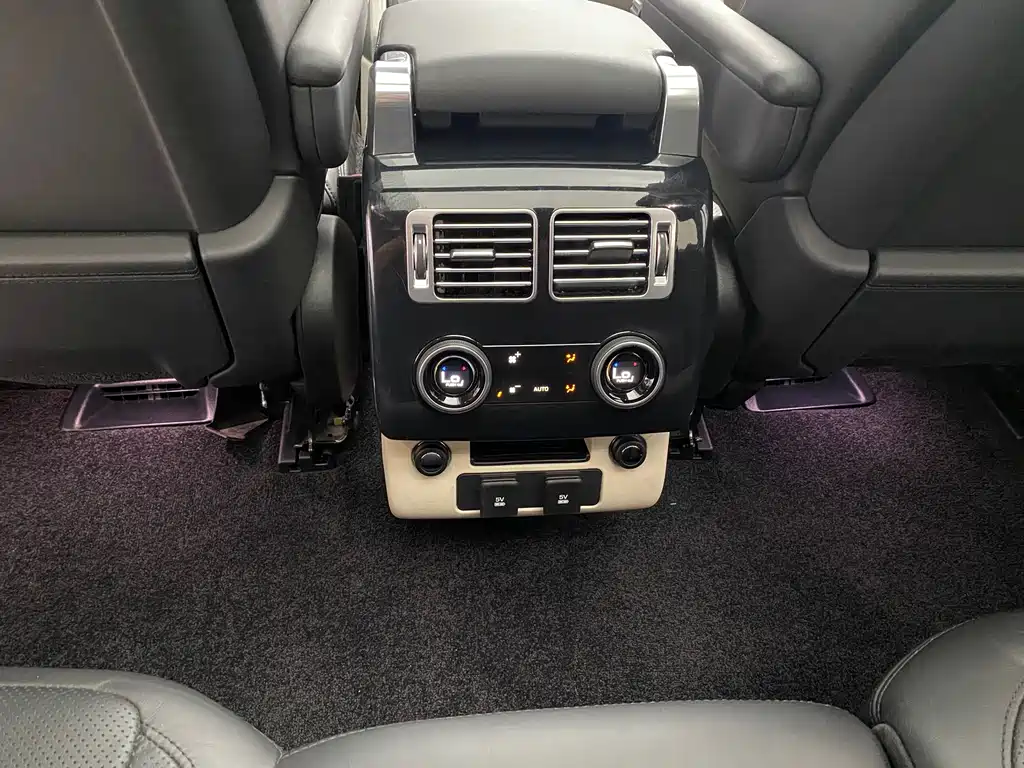 Land Rover Range Rover 2019 — фото 10