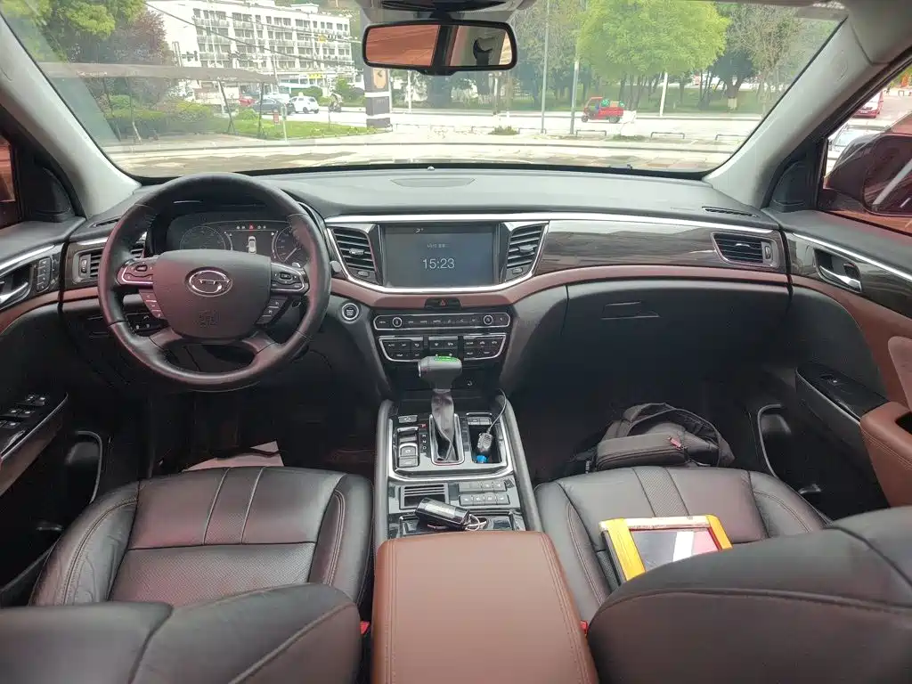 GAC Motor Trumpchi GS8 2018 — фото 10