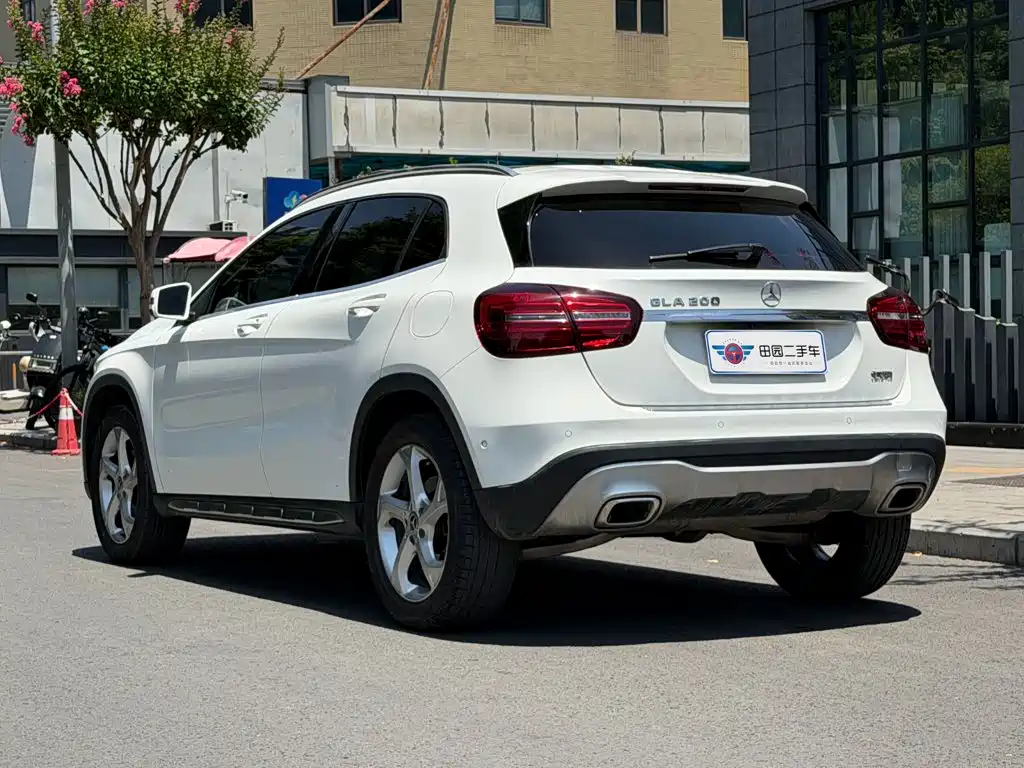 Mercedes-Benz GLA 2019