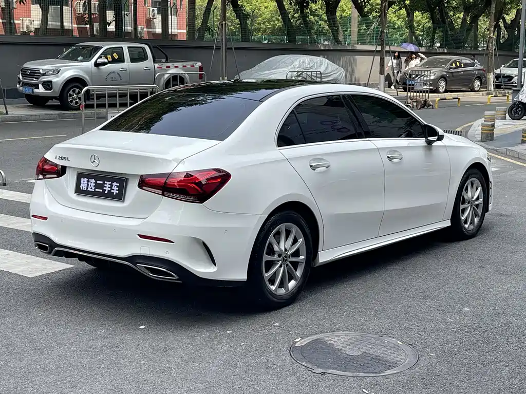 Mercedes-Benz A-Class 2022 — фото 7