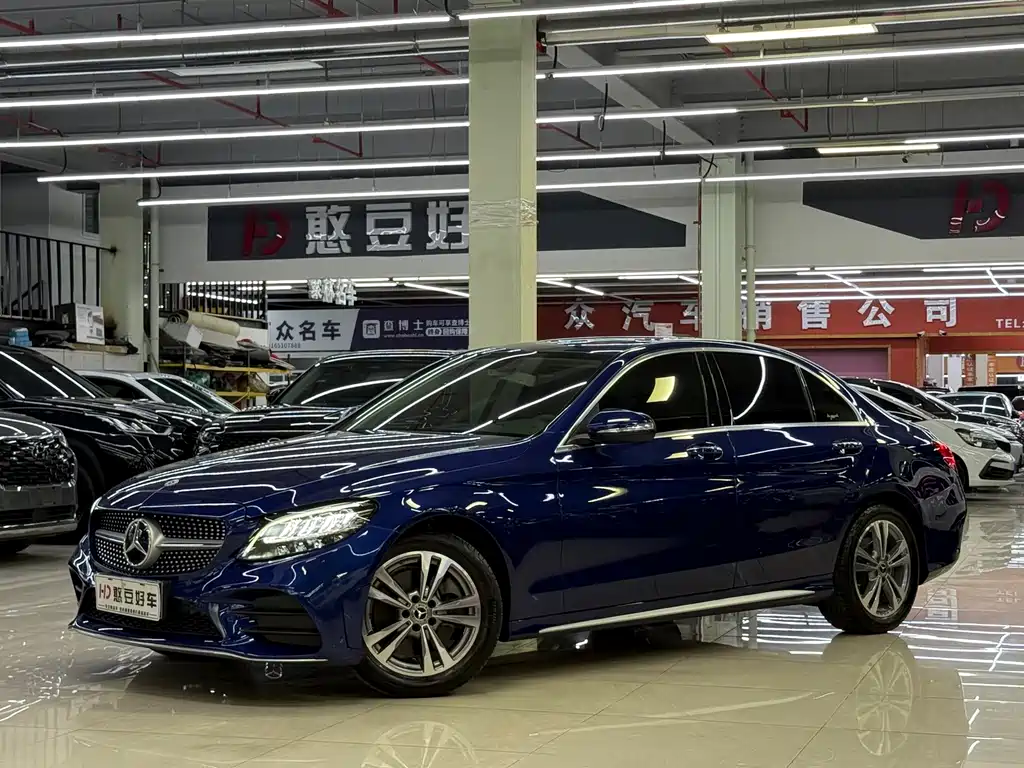 Mercedes-Benz C-Class 2019 — фото 1