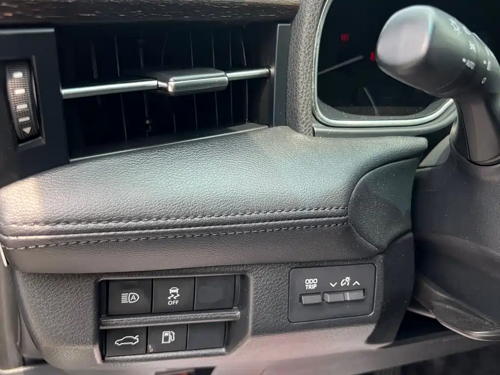 Toyota Avalon 2021 — фото 17