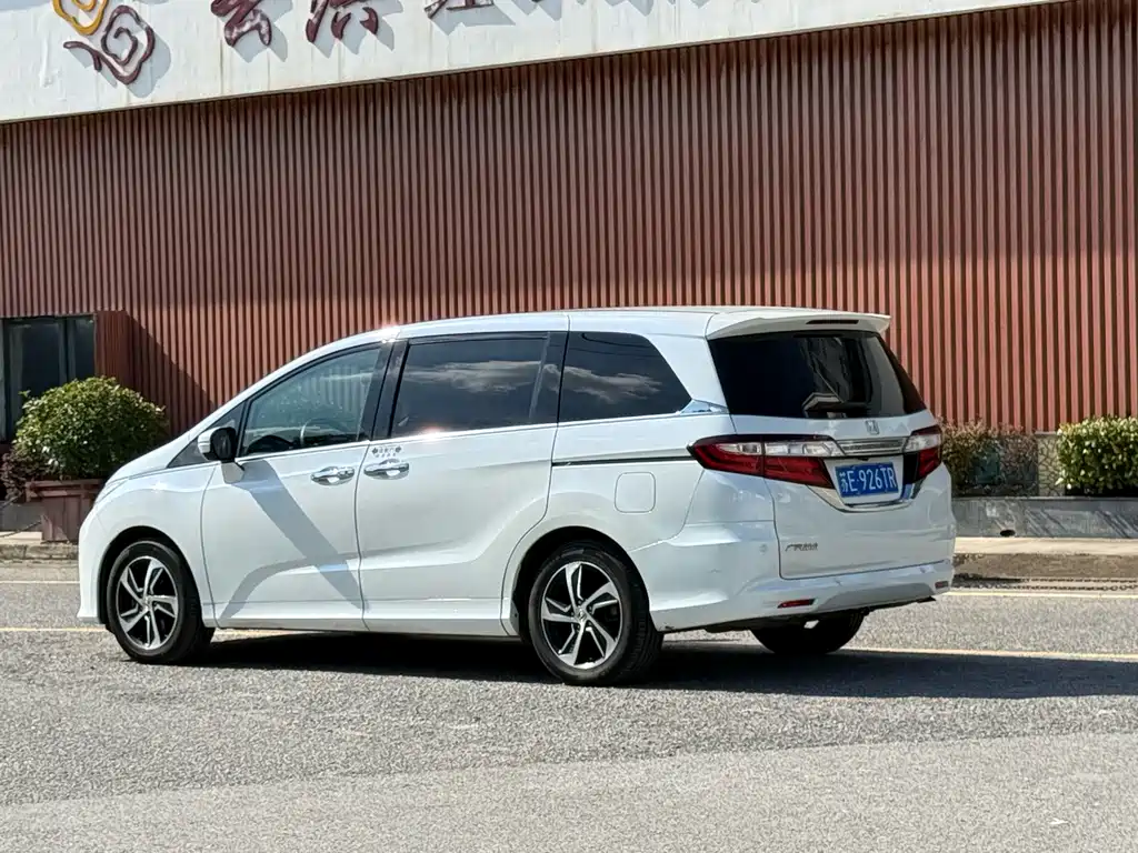 Honda Odyssey 2018 — фото 5
