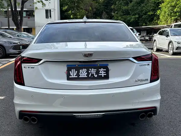 Cadillac CT6 2022