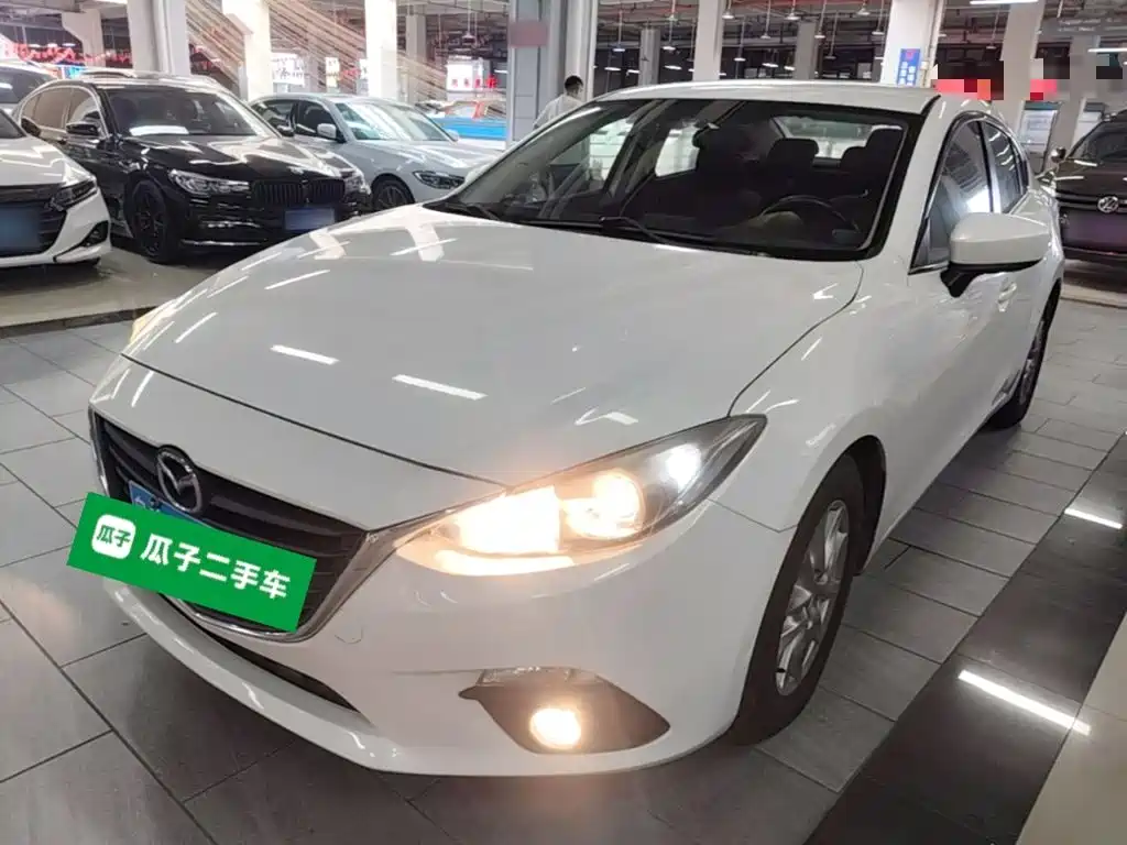 Mazda 3 Angkesela 2015