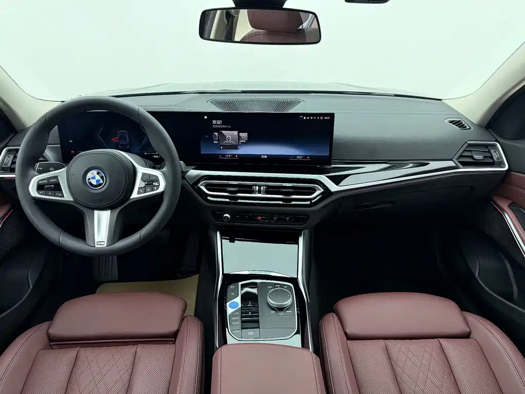 BMW i3 2023 — фото 9