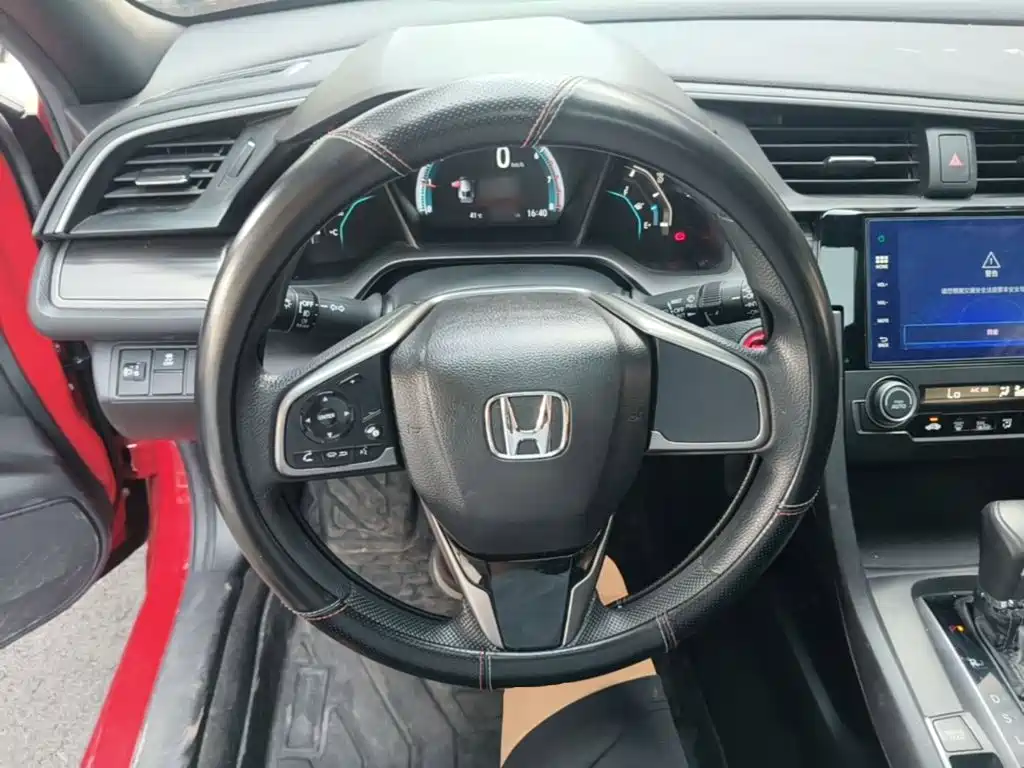 Honda Civic 2022 — фото 11