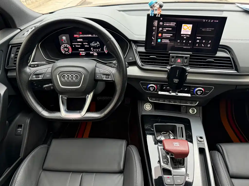 Audi Q5L Sportback 2022 — фото 11
