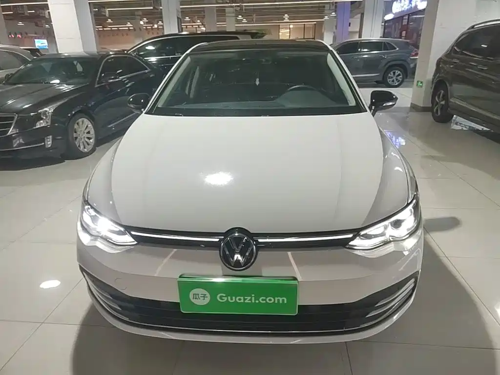 Volkswagen Golf 2023
