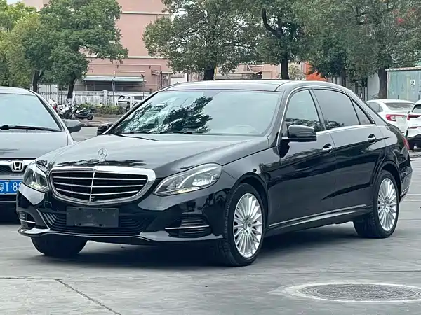 Mercedes-Benz E-Class 2015