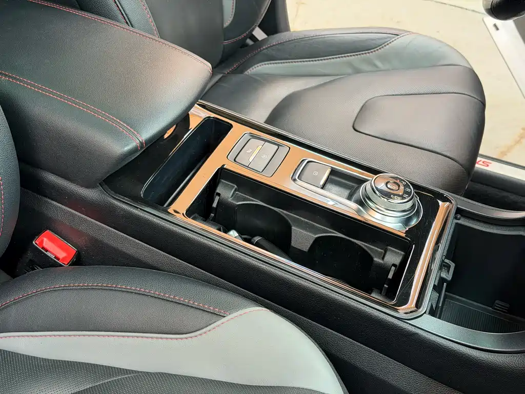 Ford Edge 2020 — фото 11