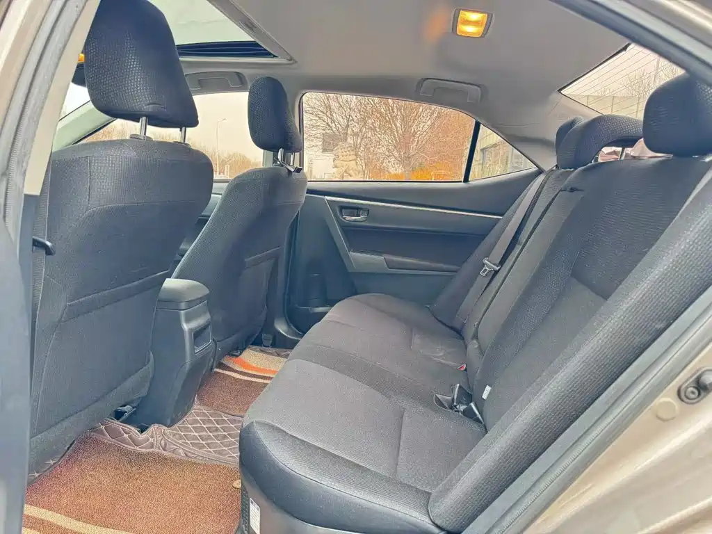 Toyota Corolla Hybrid 2019 — фото 6