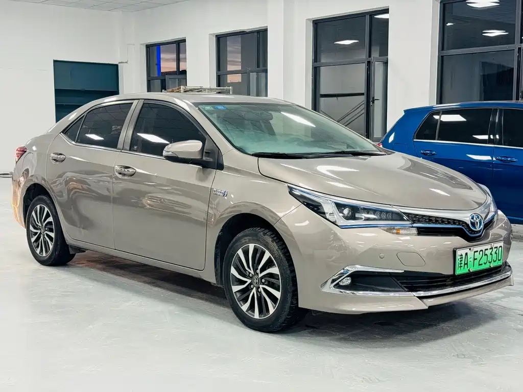 Toyota Corolla Hybrid 2019 — фото 3