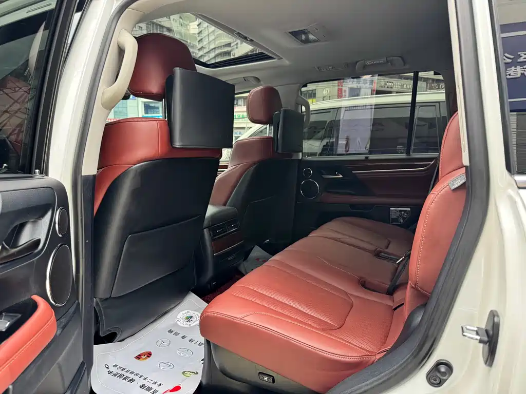Lexus LX 2020 — фото 15