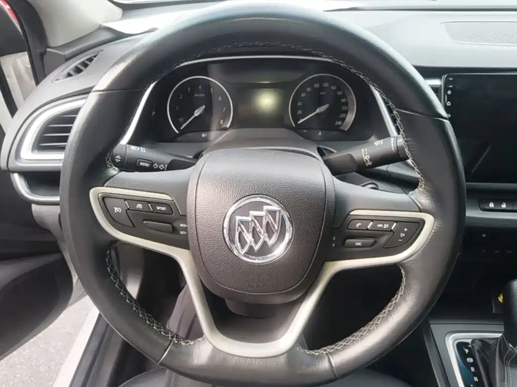 Buick Excelle 2018 — фото 11