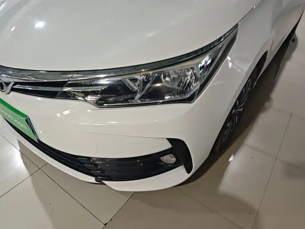 Toyota Corolla 2019 — фото 24