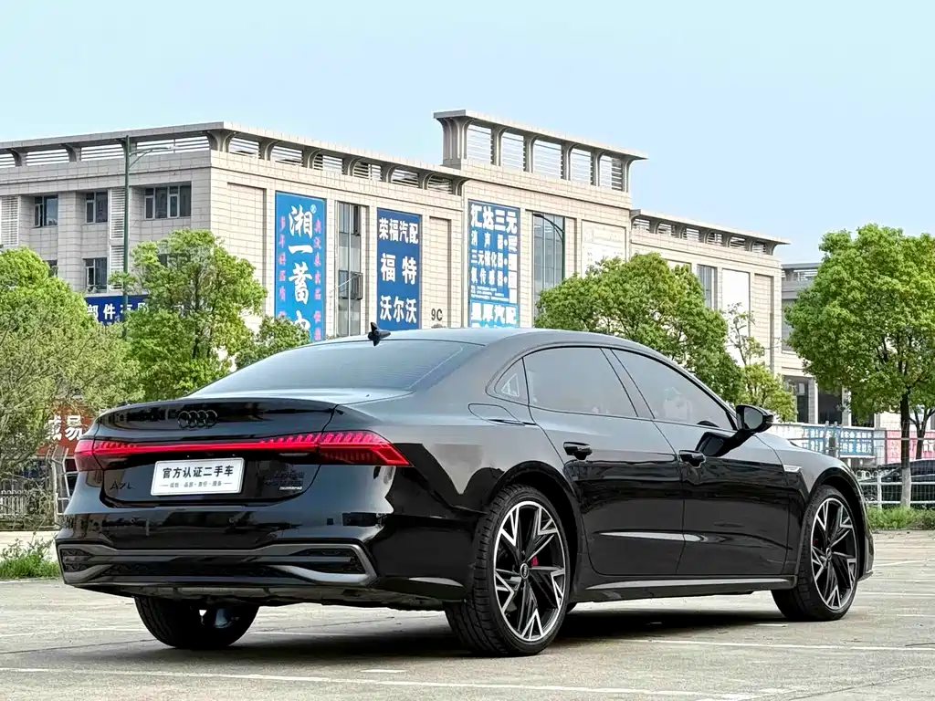 Audi A7L 2024 — фото 9
