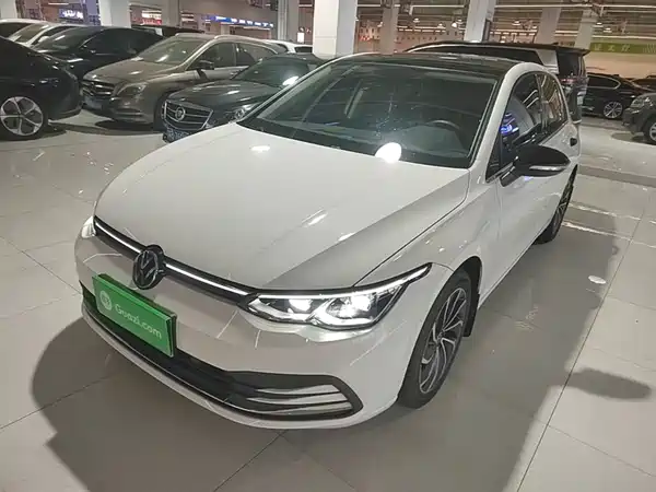 Volkswagen Golf 2023