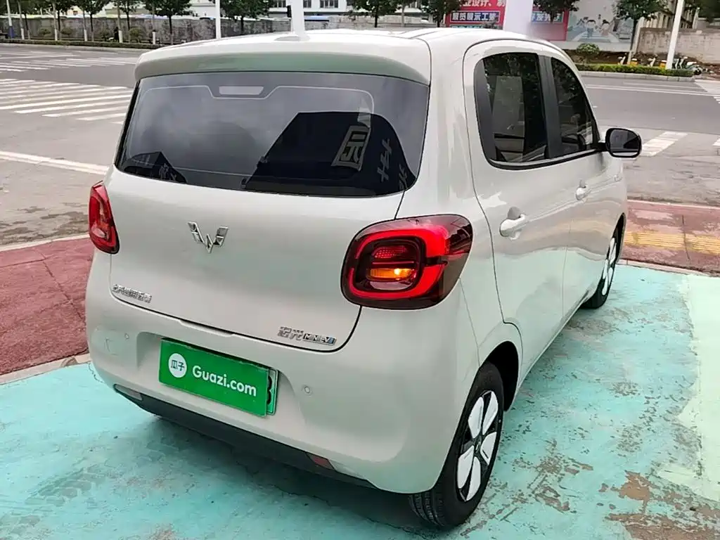 Wuling Hongguang MINIEV 2025