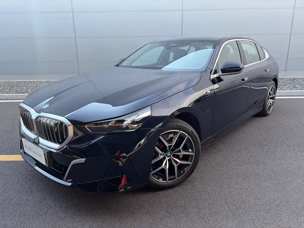 BMW i5 2025