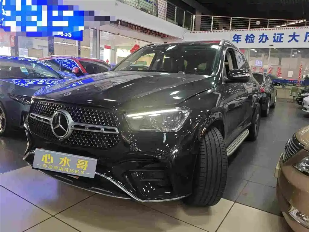 Mercedes-Benz GLE 2023 — фото 1