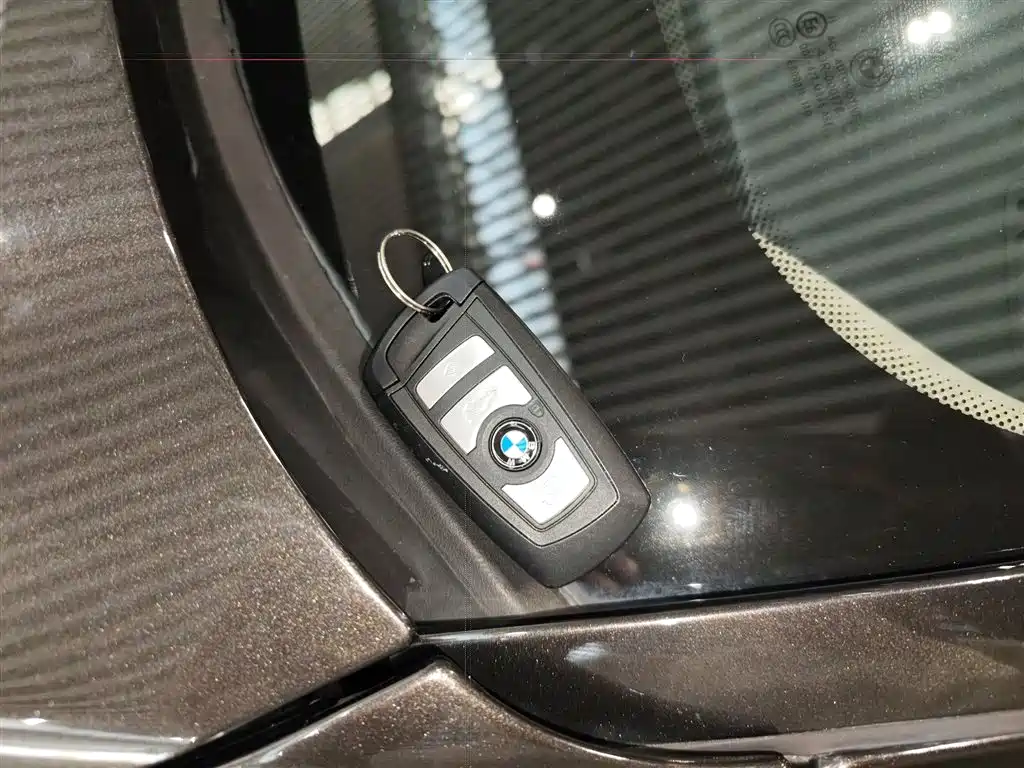 BMW 5 Series 2014 — фото 15