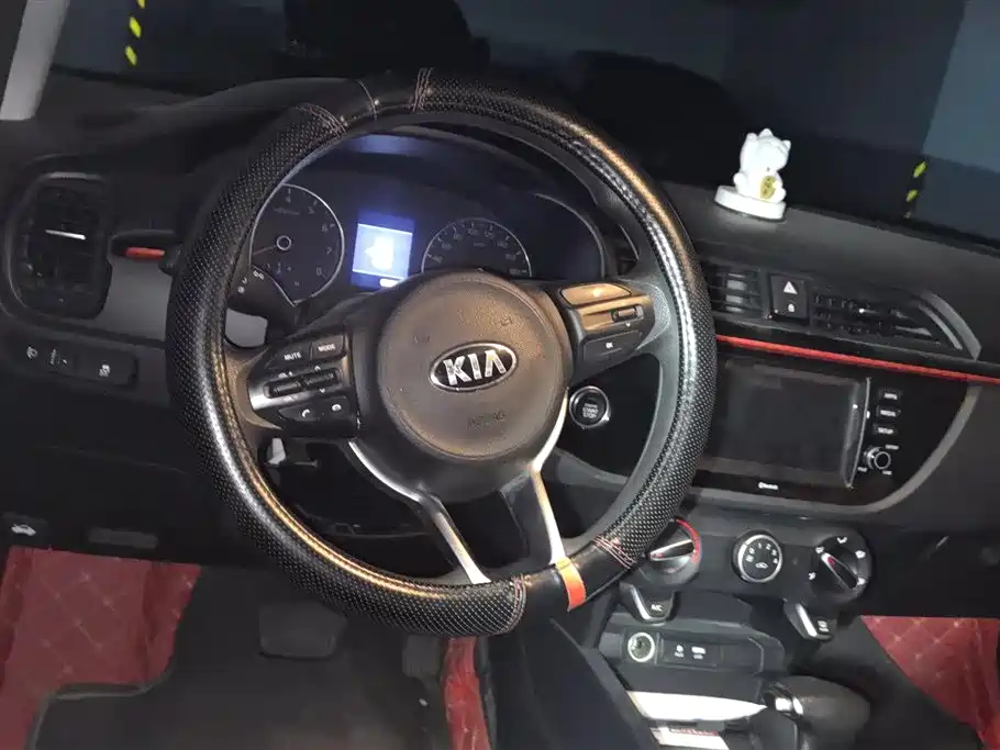 Kia KX Cross 2018 — фото 15